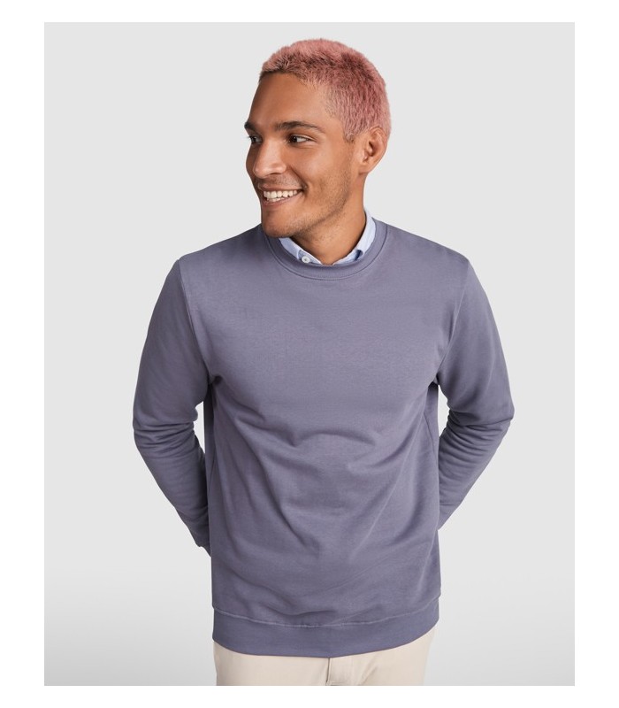 Sudadera algodón básica negra con cuello clásico y puños ajustados