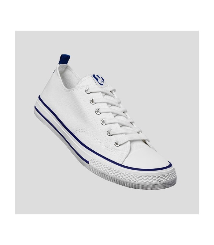 Zapatillas blancas de lona con suela de goma y ojales de ventilación